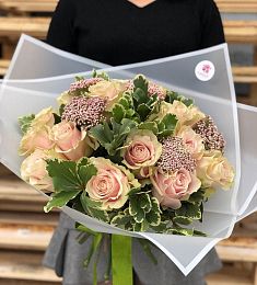 Композиция "Николь" из роз