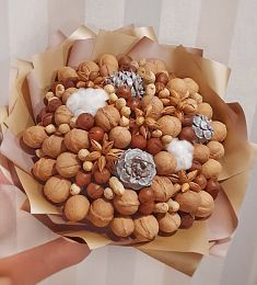 Букет из орехов "Аиша"