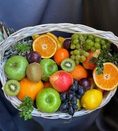 Подарочная корзина №6 с фруктами