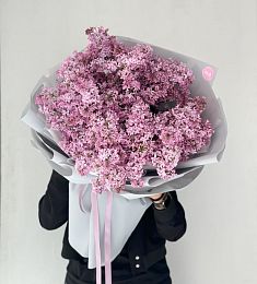 Букет "Сиреневое облако" из роскошной сирени