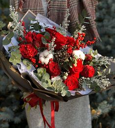 Букет "Скандинавия" из роз и хлопка