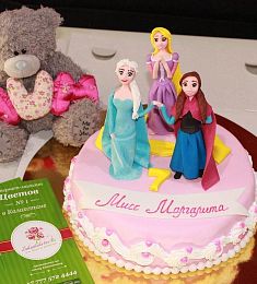 Торт с принцессами
