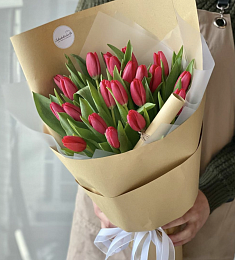 25 розовых голландских тюльпан