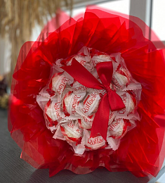 Букет из конфет "Белоснежка" с Raffaello