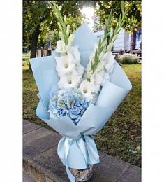 Букет "Мое воспоминание" из гортензий и гладиолусов