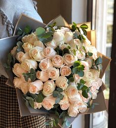 Букет "Рим" из пионовидных роз