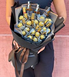 Мужской букет "Jack" с виски и конфетами