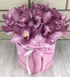 15 орхидей в коробке 