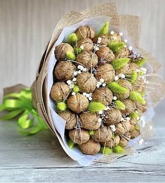 Букет из орехов «Лесной»