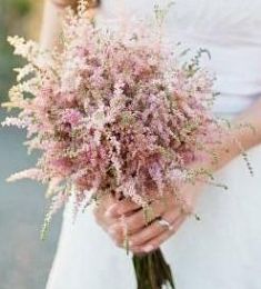 Букет невесты "Леди Дарина" из Астильбы