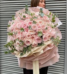 101 пионовидная роза Tsumugi