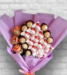 Букет из конфет  с розами "С Любовью"