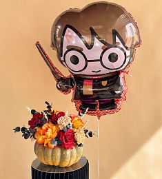 Сет "Гриффиндор" композиция из роз в тыкве и шарик Гарри Поттер