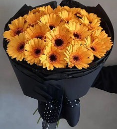 Букет из 19 гербер 