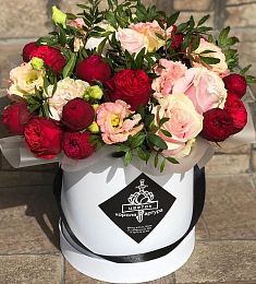 Композиция "Бон Пари" с розами 