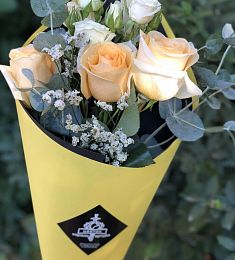 Композиция "Тэтчер" из роз