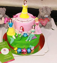 Торт "Принцессы Дисней"