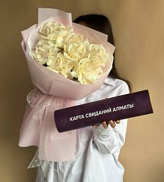Сет «Romantic» букет из 7 роз и карта свиданий