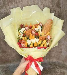 Букет из сыра "Джерри" с сыром и колбасой