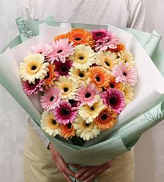 Букет из 35 гербер микс