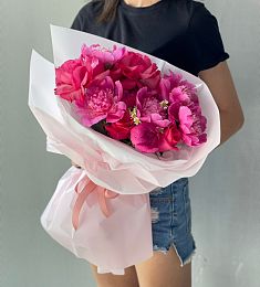 Букет "Infinity" из роз и пионов